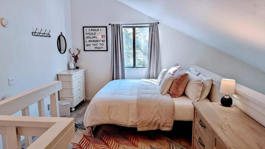 Cozy Condo Walking Distance To Village And Gondola W/ Pool/ Jacuzzi Sleeps 4. Mammoth Lakes Exterior foto